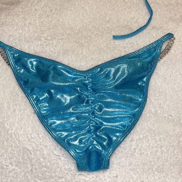 Small - Picture 2 of 2